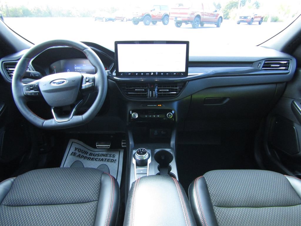 Used 2023 Ford Escape ST-Line w/ Tech Pack #1 AWD/4WD image 17