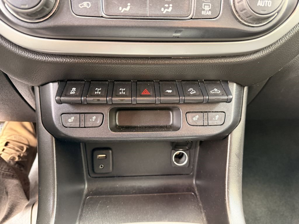 Used 2017 Chevrolet Colorado ZR2 image 24