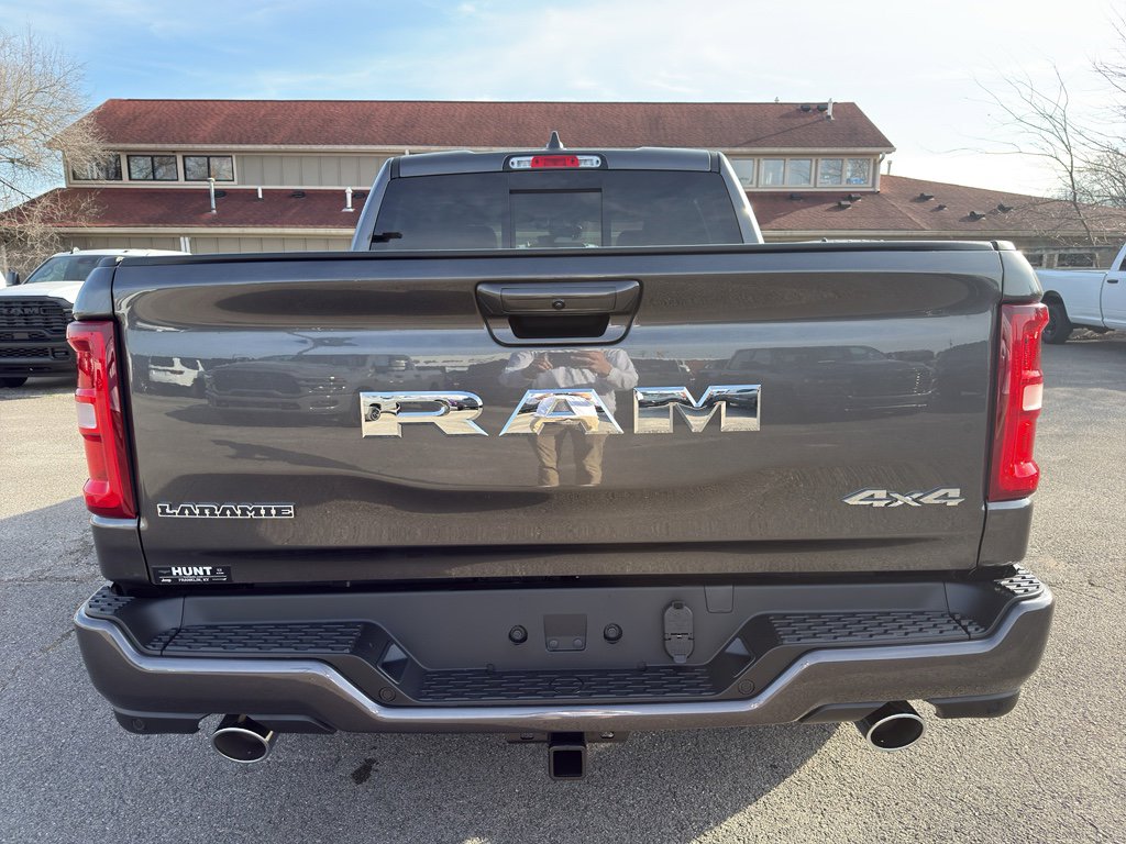New 2026 RAM 1500 Laramie w/ Sport Appearance Package AWD/4WD image 6