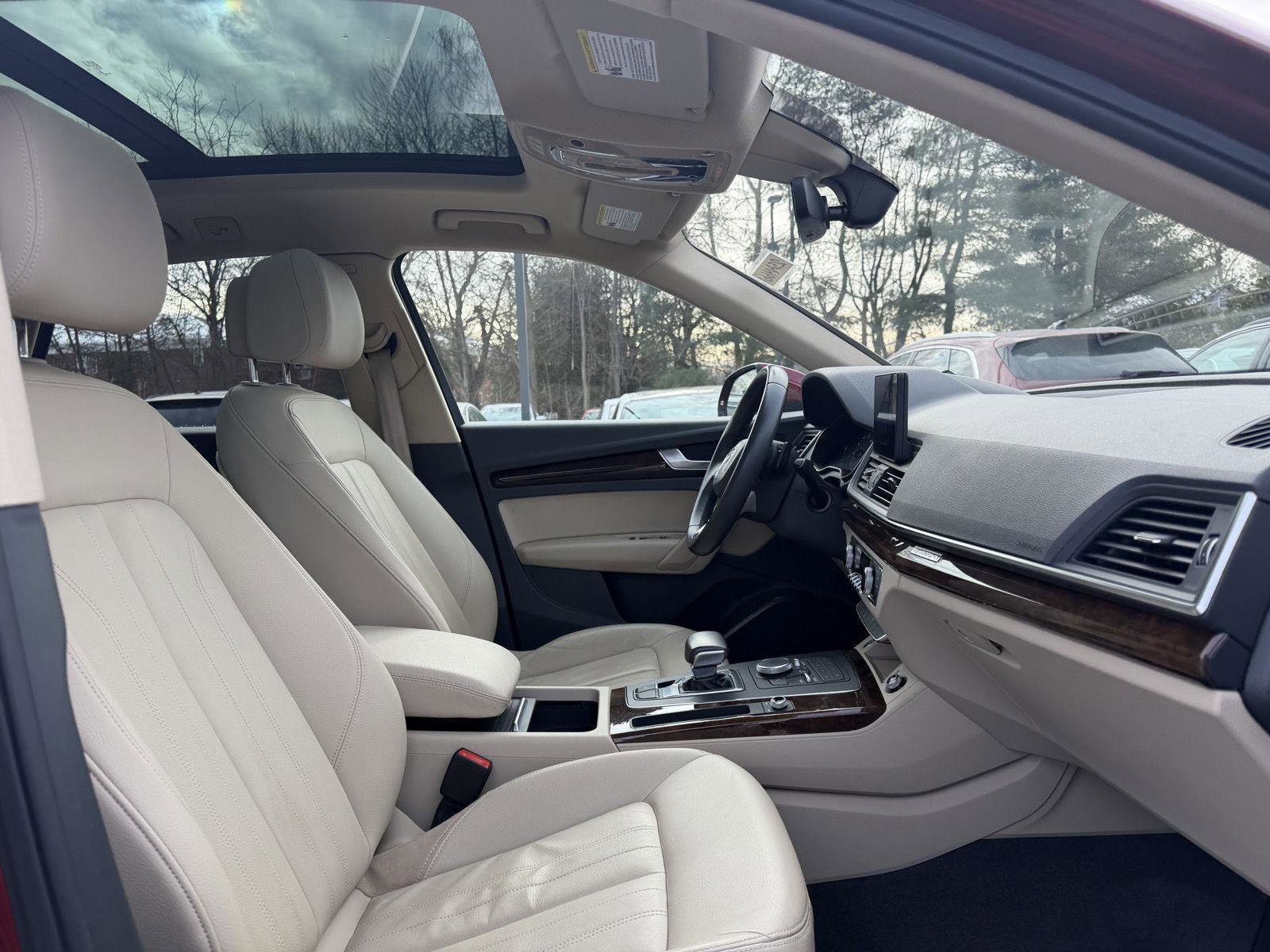 Used 2020 Audi Q5 2.0T Premium w/ Convenience Package image 15