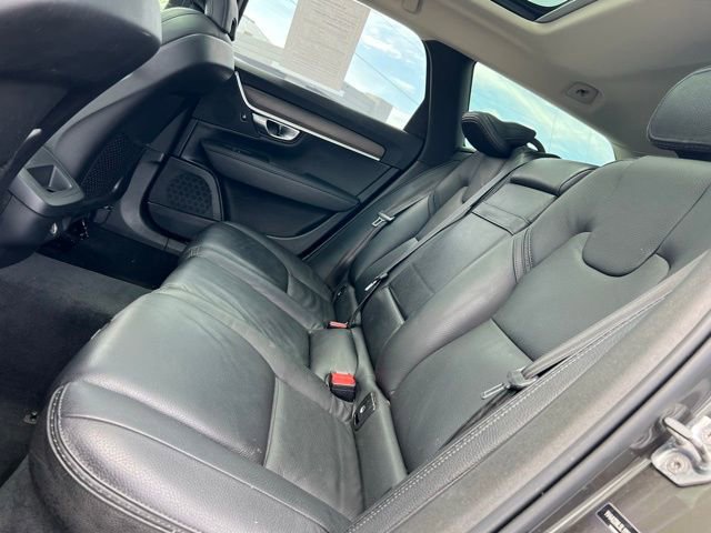 Used 2020 Volvo V90 T6 Cross Country image 40