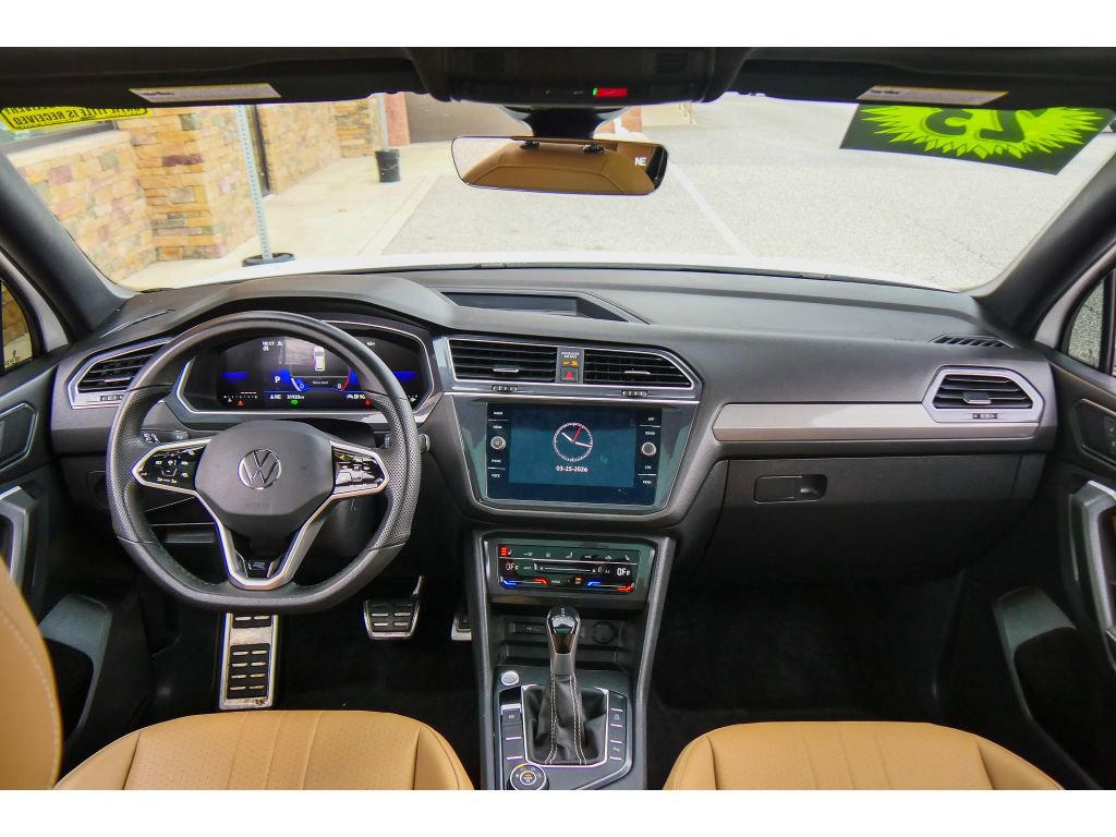 Used 2023 Volkswagen Tiguan SE R-Line AWD/4WD image 13