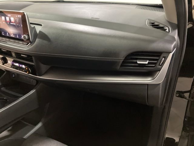 Used 2024 Nissan Rogue SV image 22