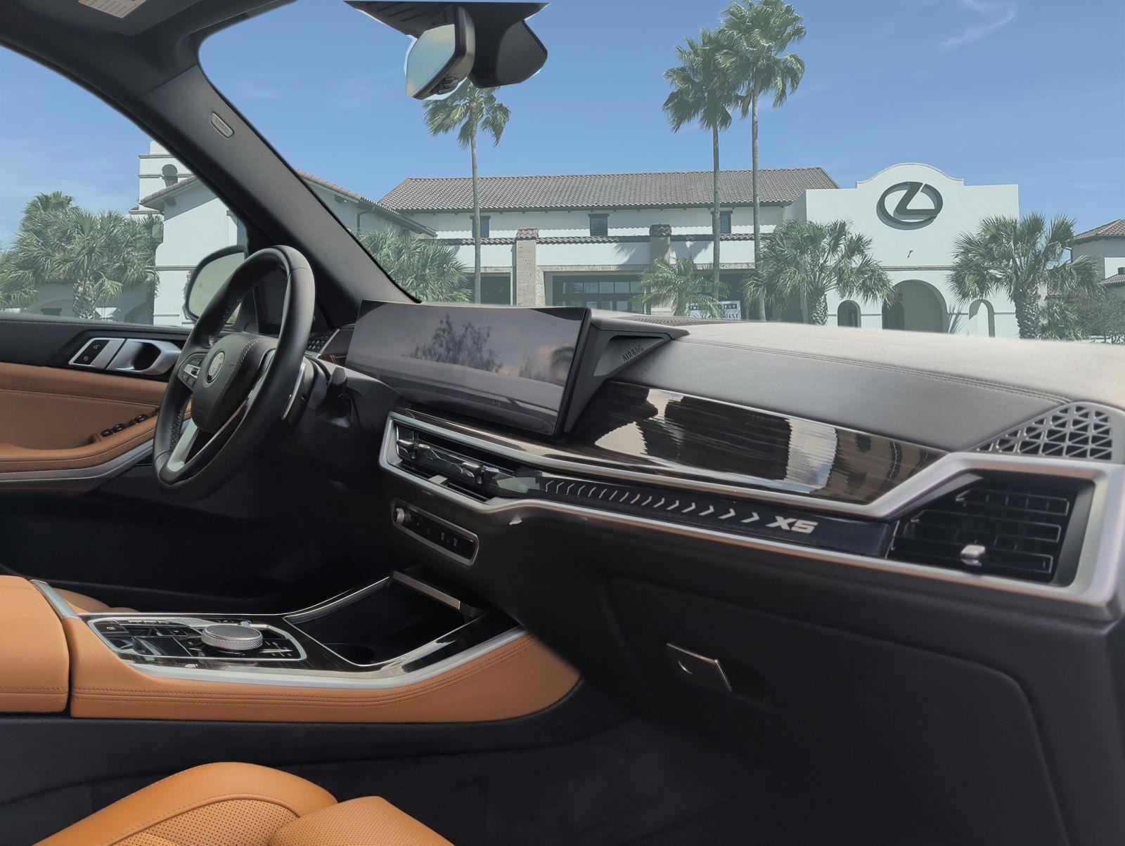 Used 2024 BMW X5 sDrive40i w/ Premium Package RWD image 30