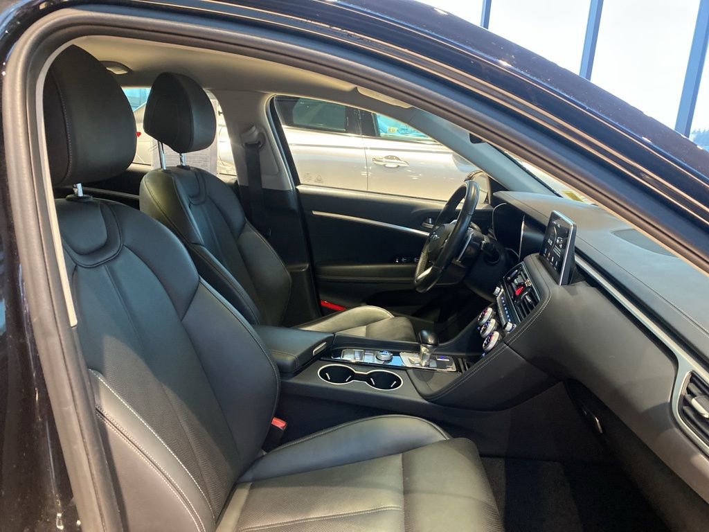 Used 2020 Genesis G70 2.0T image 11