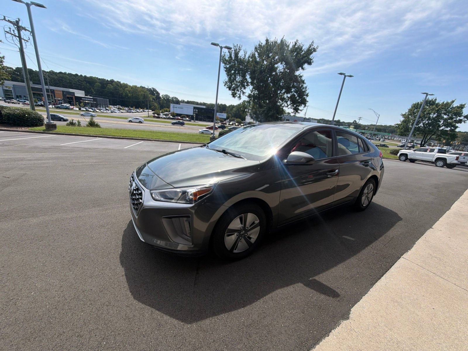 Used 2022 Hyundai Ioniq Blue FWD image 16