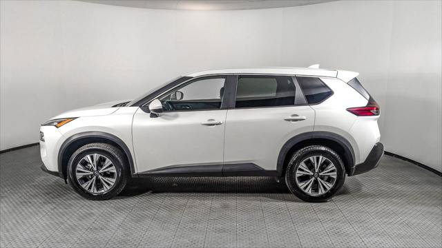 Used 2022 Nissan Rogue SV FWD image 3