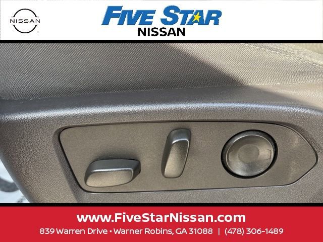 Used 2024 Chevrolet Silverado 1500 Custom image 13