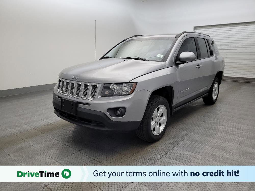 Used 2017 Jeep Compass Latitude image 1