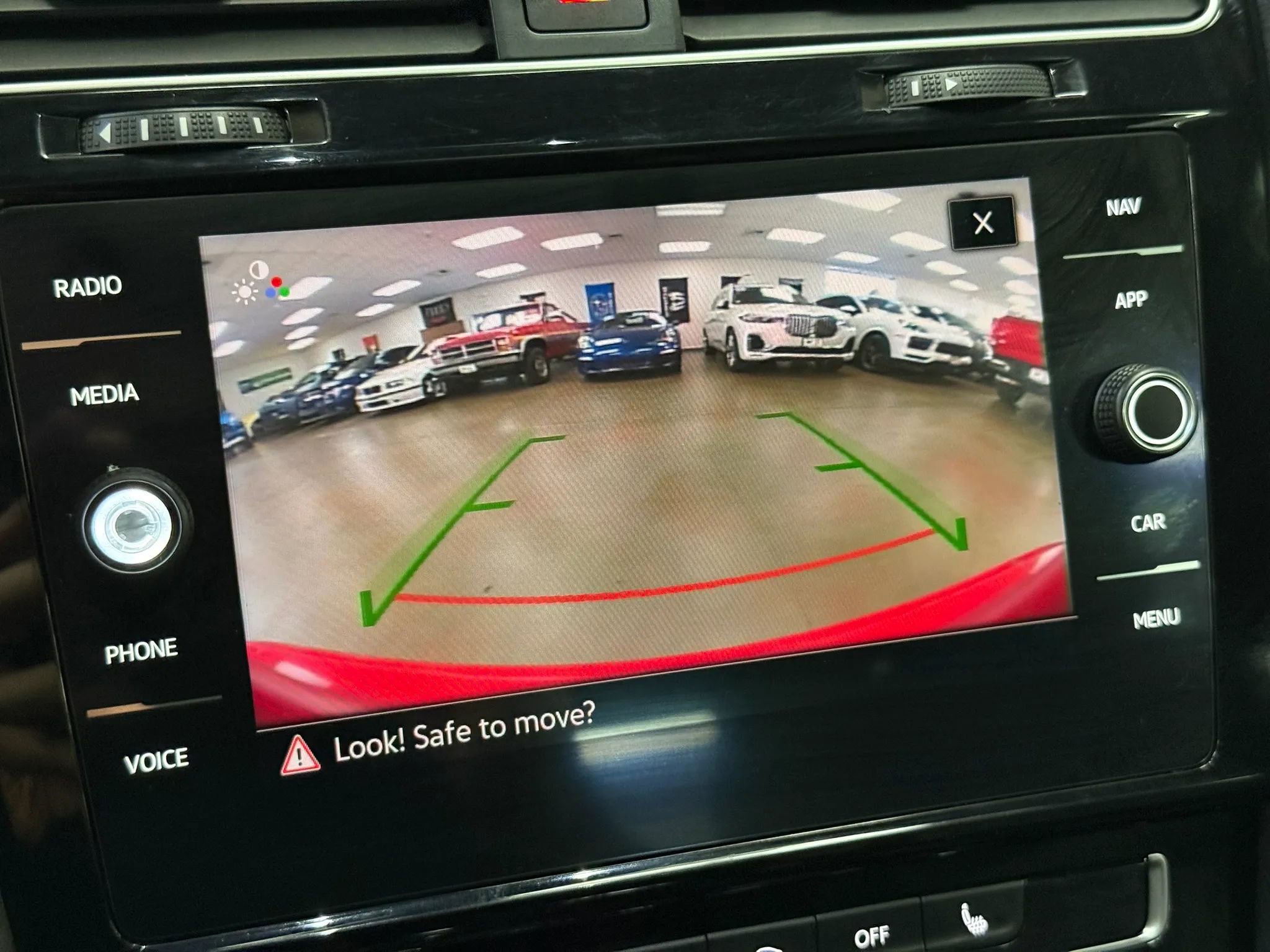 Used 2021 Volkswagen GTI SE FWD image 24