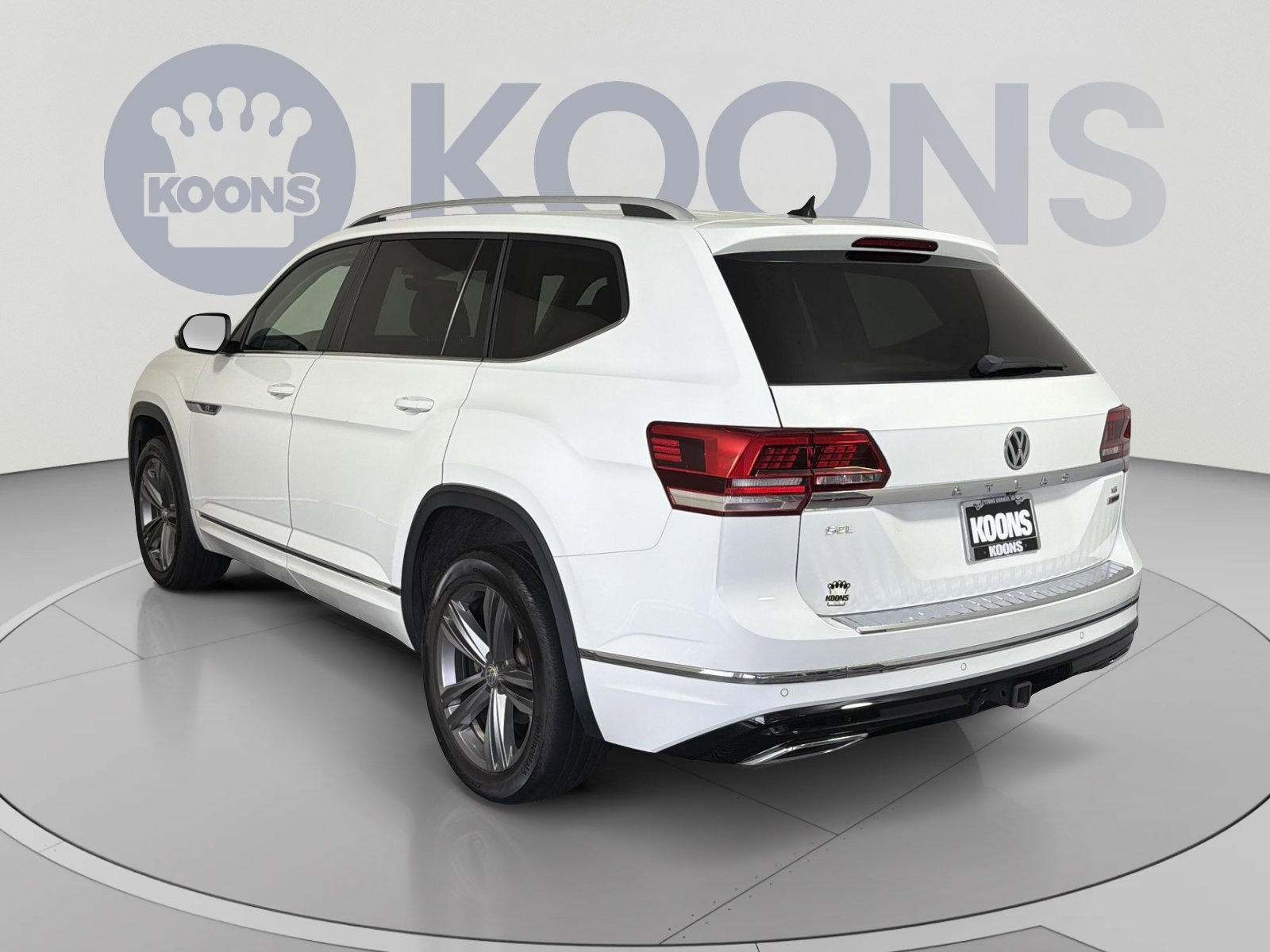 Used 2019 Volkswagen Atlas SEL R-Line AWD/4WD image 4