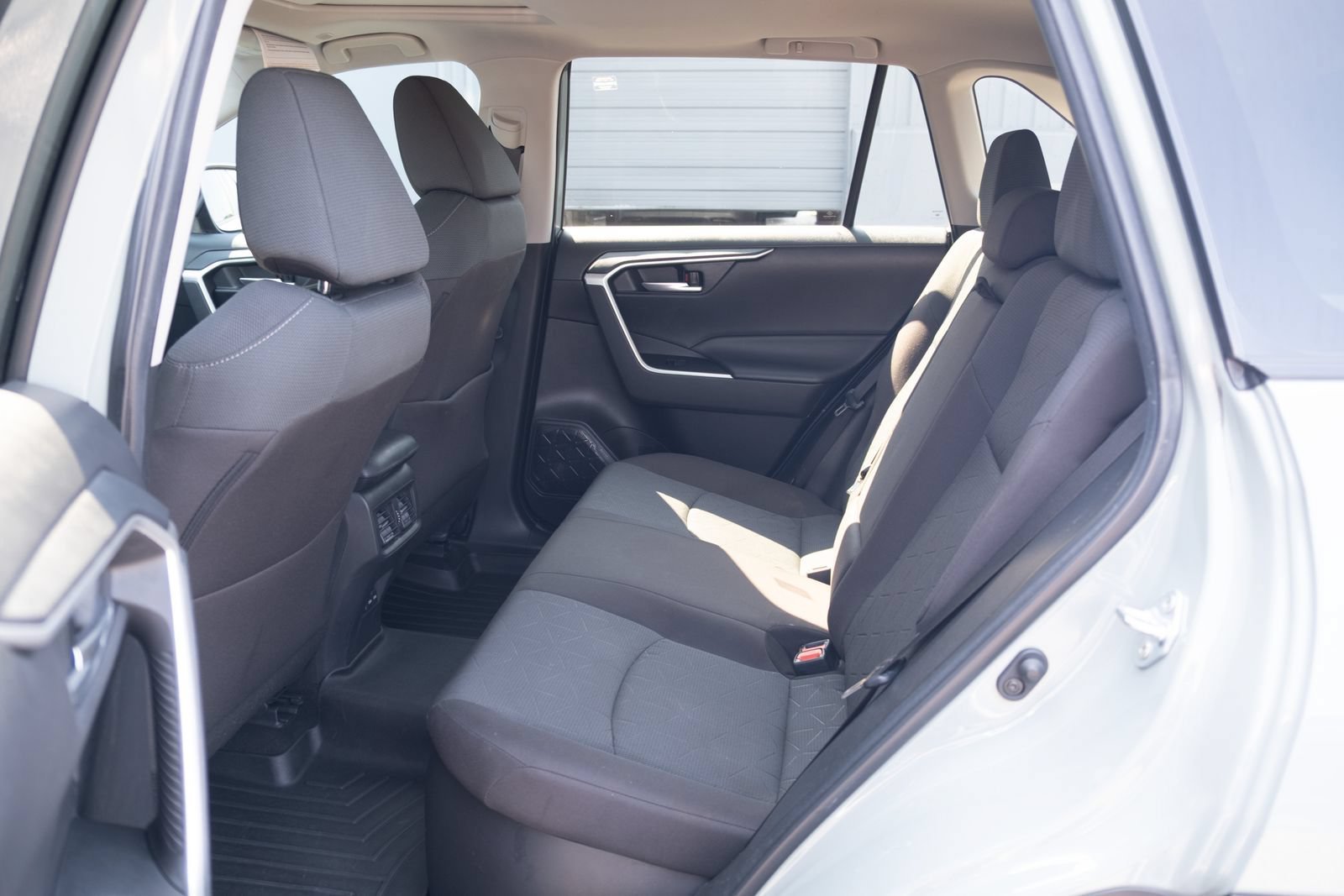 Used 2023 Toyota RAV4 XLE w/ Convenience Package AWD/4WD image 18