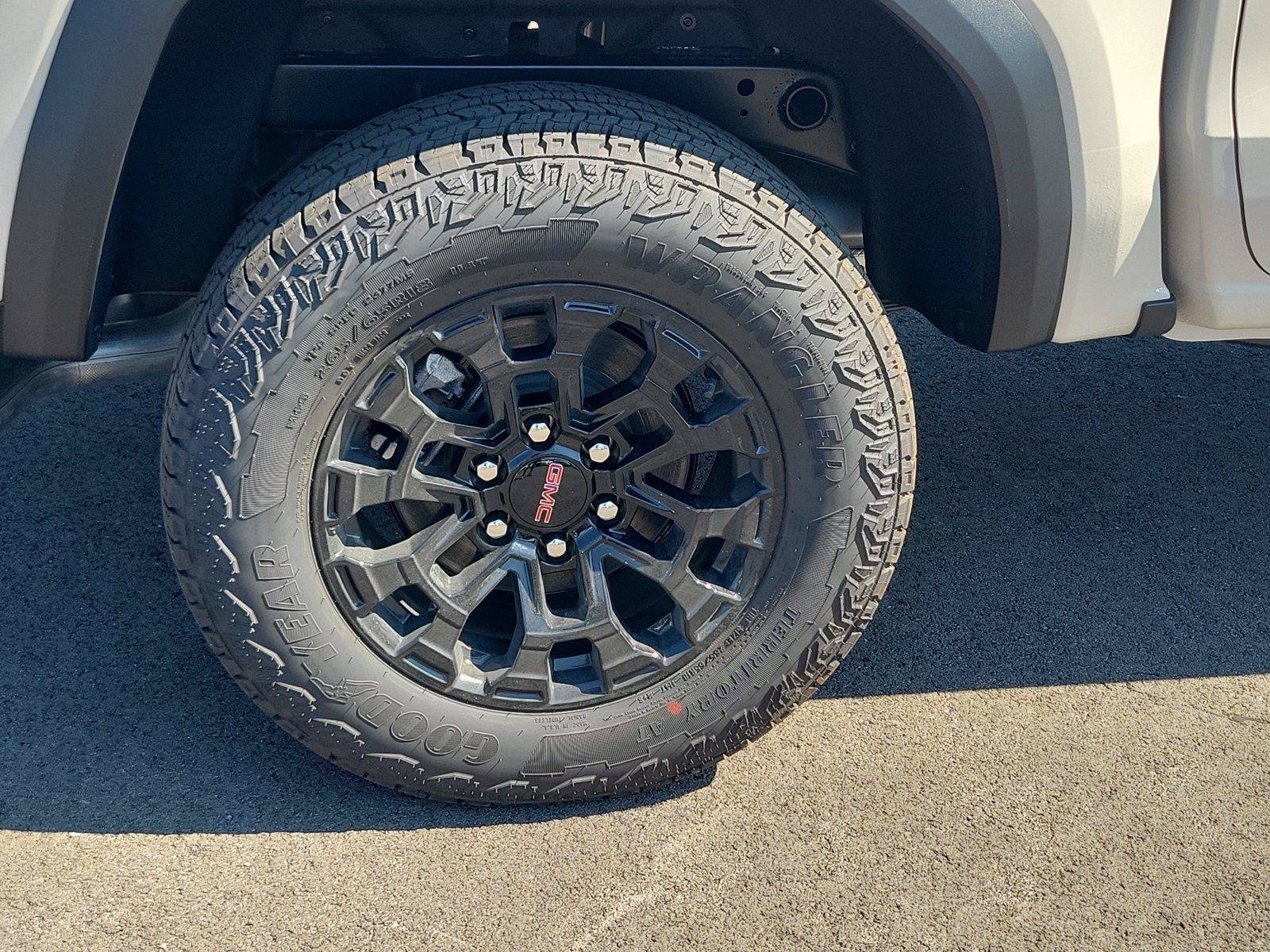 New 2026 GMC Canyon Elevation w/ Convenience Package AWD/4WD image 5