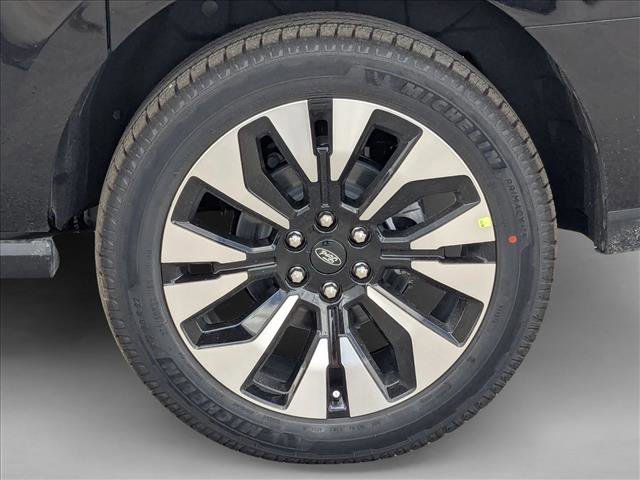 New 2026 Ford Expedition Max Platinum image 9