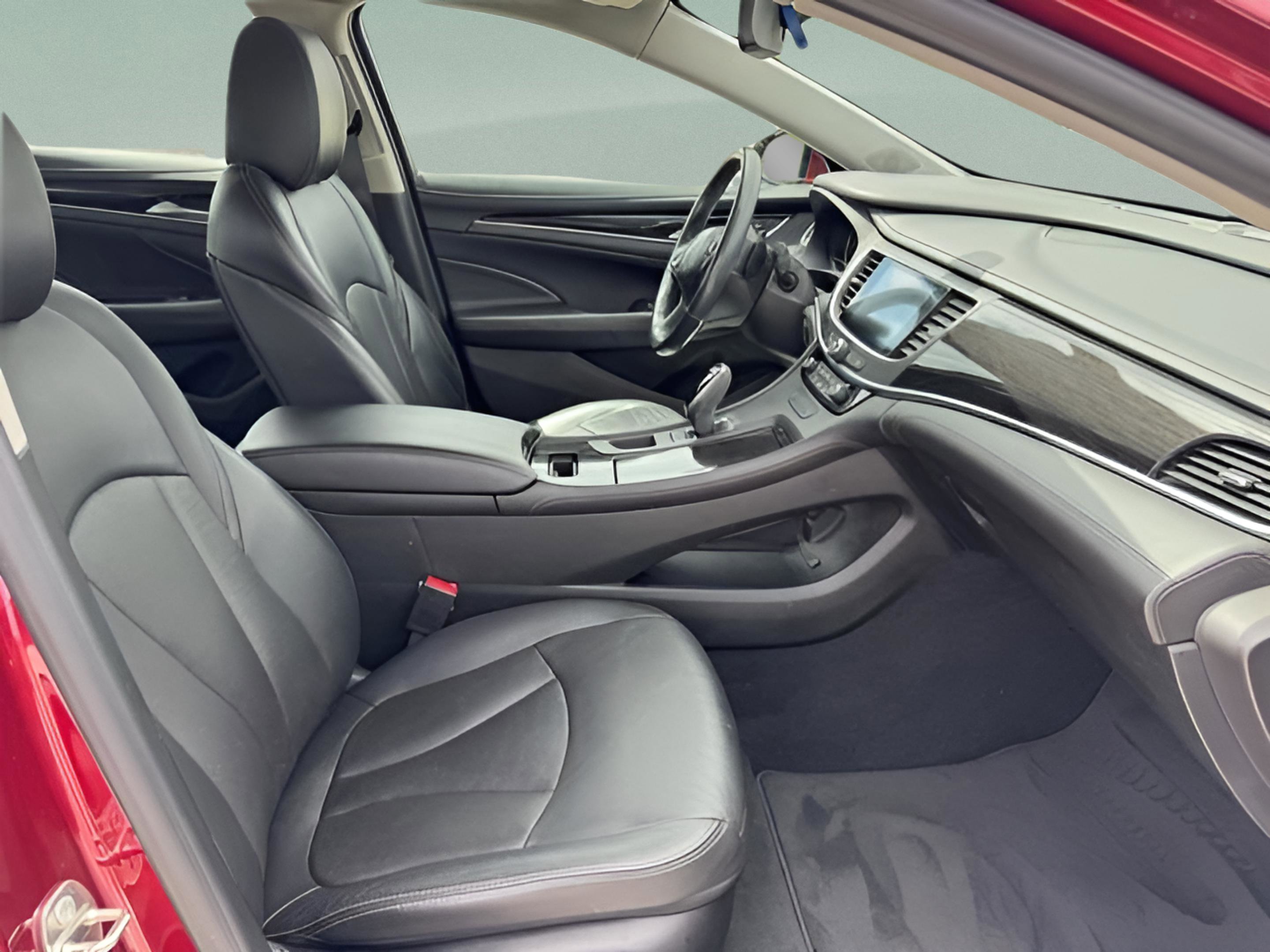 Used 2017 Buick LaCrosse Essence w/ Sun and Shade Package FWD image 10