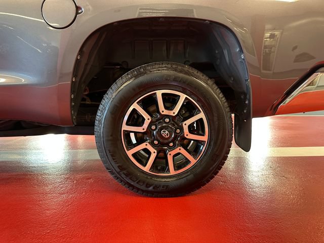 Certified 2018 Toyota Tundra SR5 w/ TRD Off Road Package AWD/4WD image 28