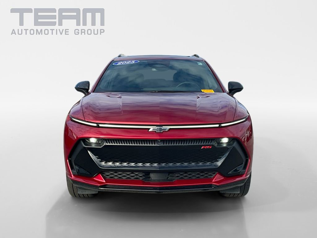 Used 2025 Chevrolet Equinox EV RS w/ LPO, Trailering Package image 2