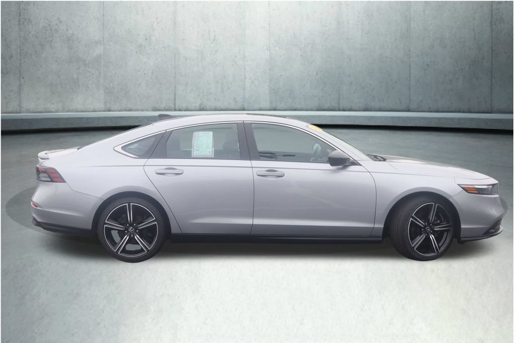 Used 2023 Honda Accord Sport image 27