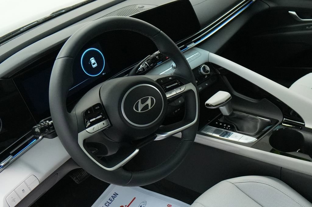 New 2026 Hyundai Elantra Limited image 12