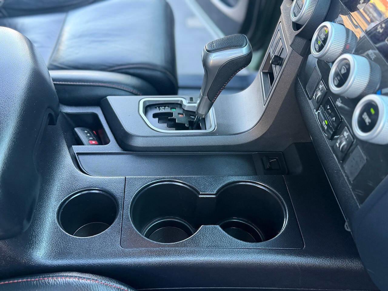 Used 2020 Toyota Sequoia TRD Pro AWD/4WD image 38