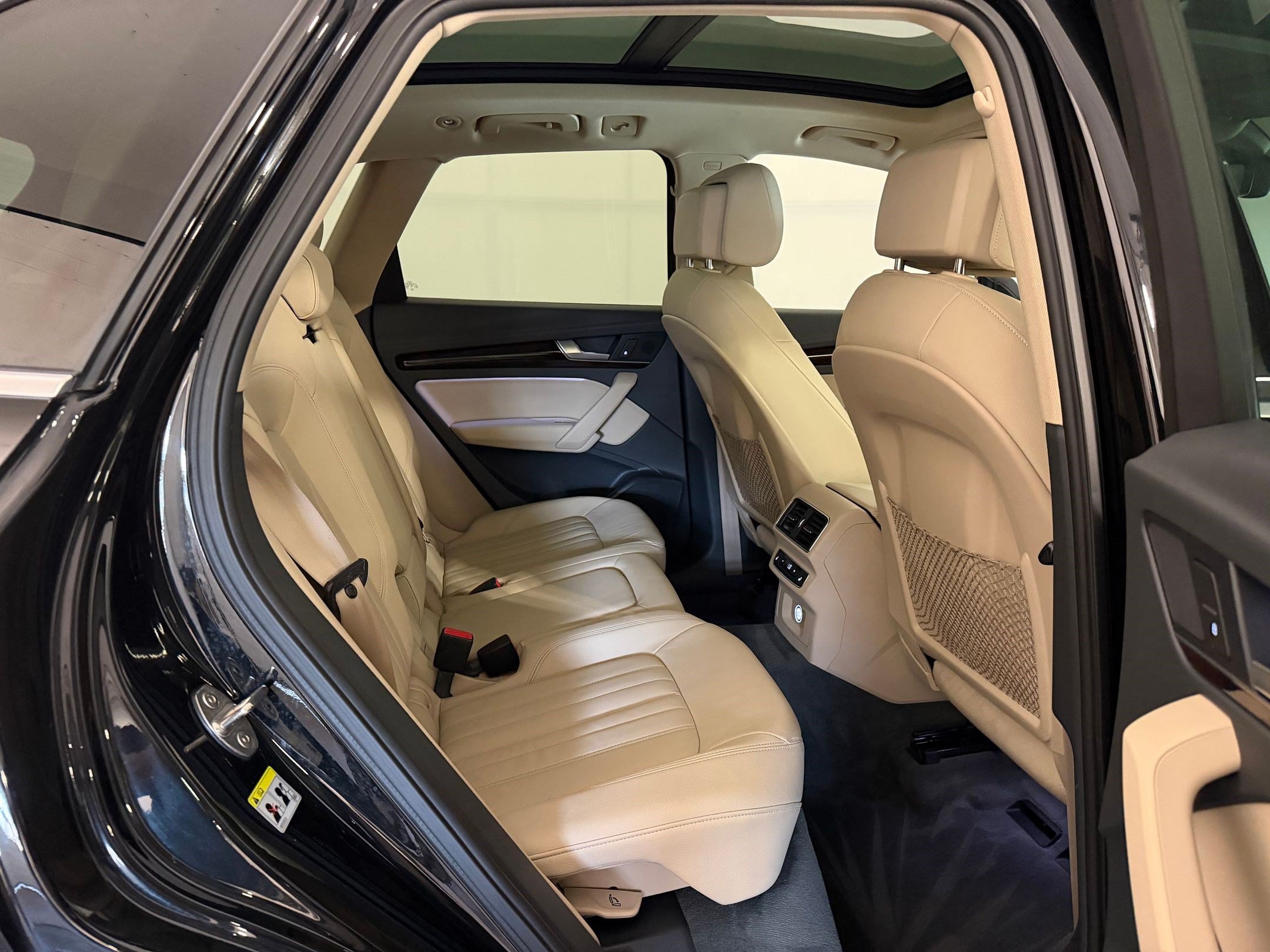 Used 2018 Audi Q5 Premium w/ Premium Plus Package AWD/4WD image 31