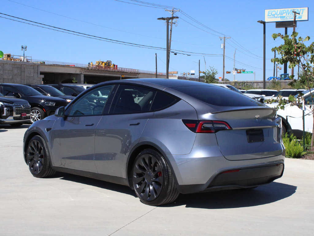Used 2025 Tesla Model Y Performance AWD/4WD image 9