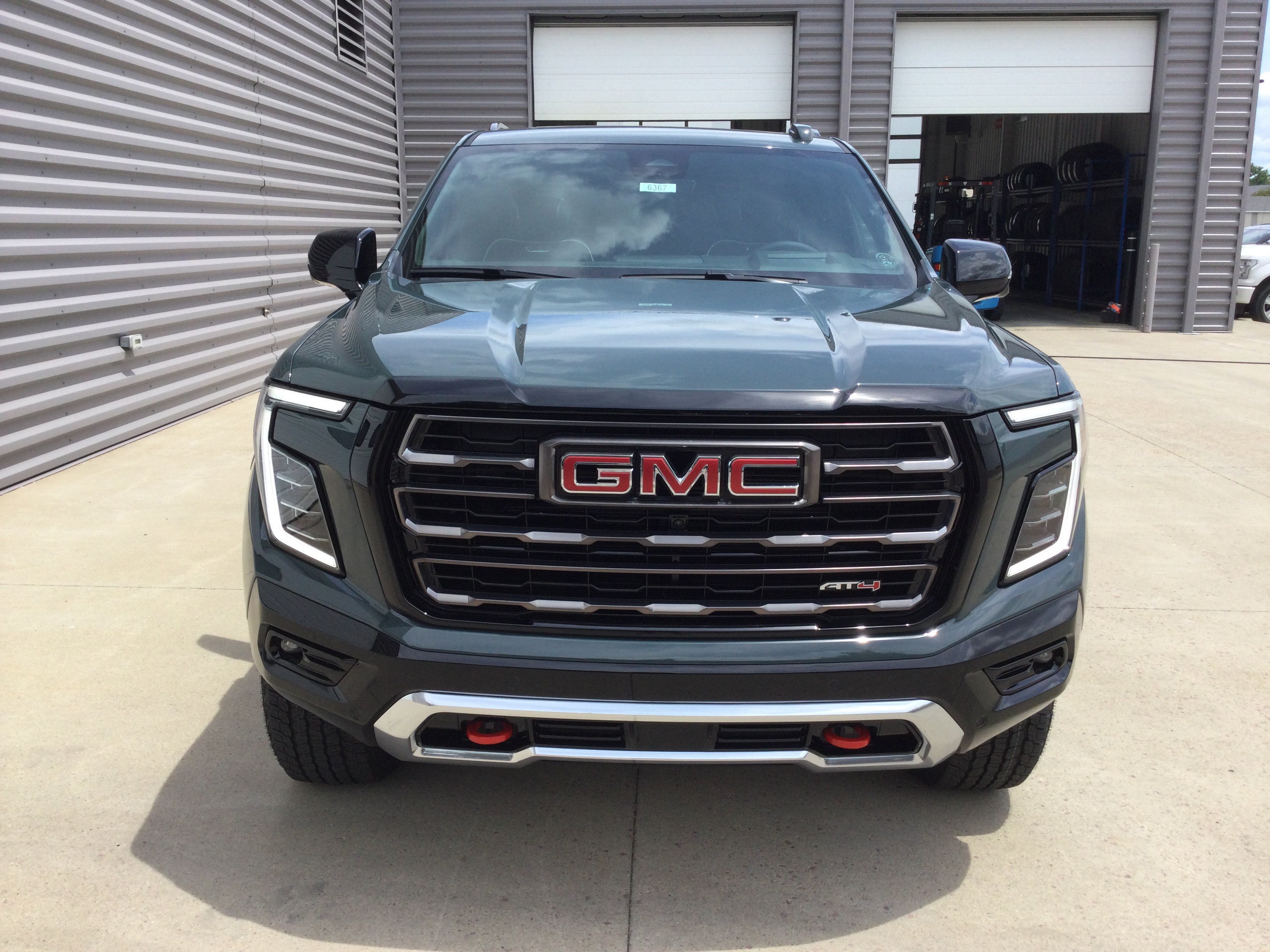 New 2026 GMC Yukon XL AT4 Ultimate AWD/4WD image 3