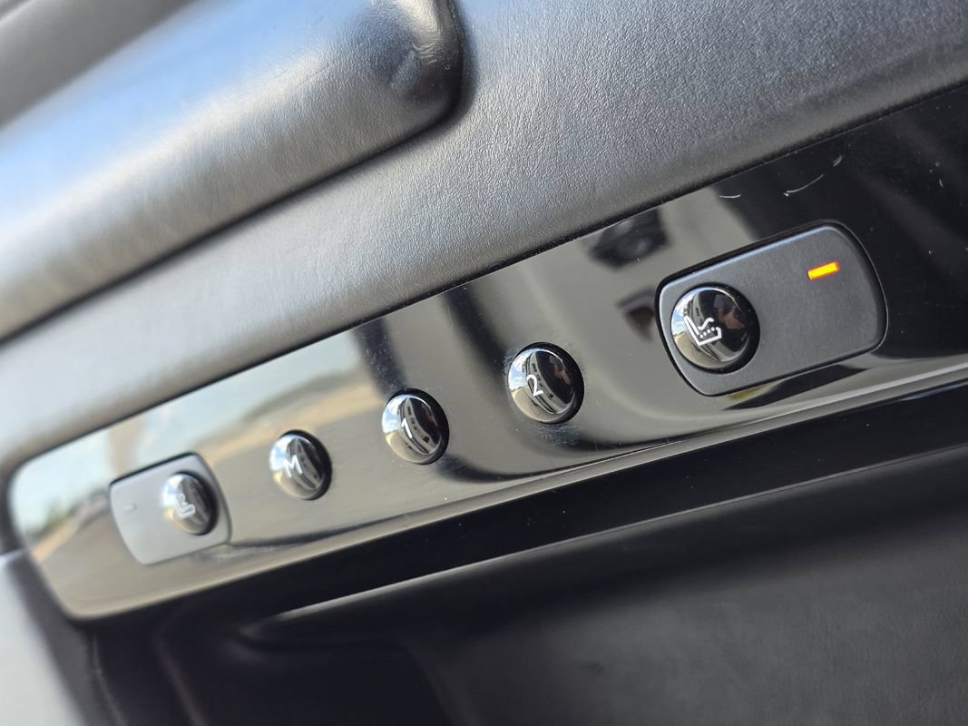 Used 2016 Rolls-Royce Ghost RWD image 21