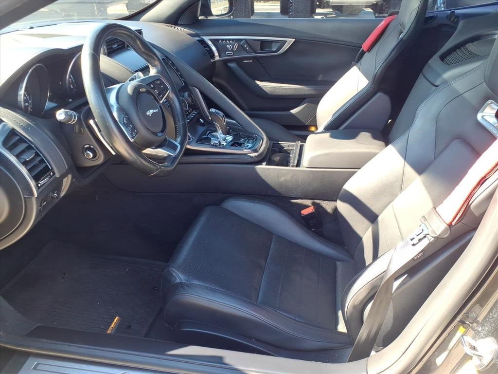 Used 2018 Jaguar F-TYPE R-Dynamic image 14