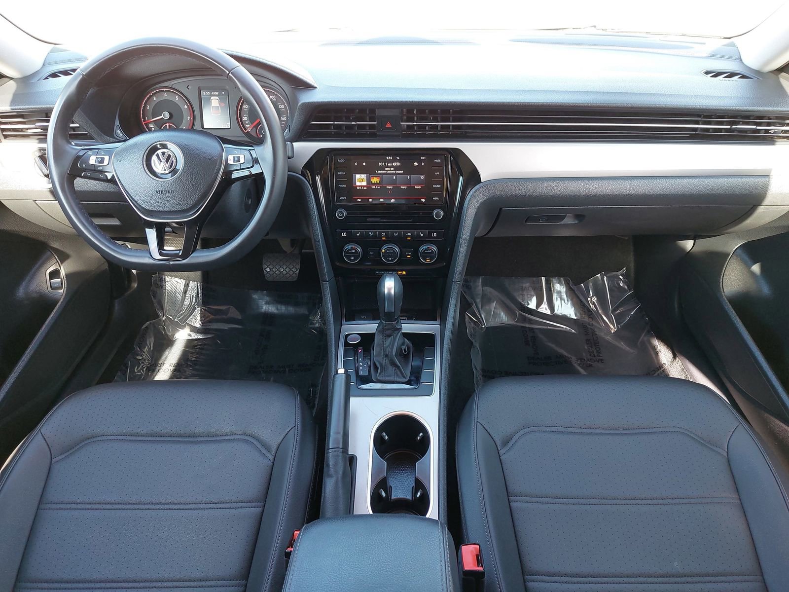 Used 2022 Volkswagen Passat 2.0T SE image 9