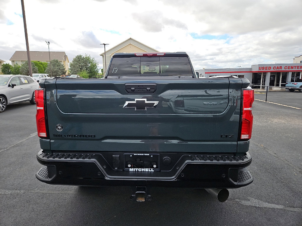 Used 2026 Chevrolet Silverado 2500 LTZ w/ Trail Boss Package image 4