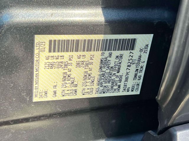 Used 2023 Nissan Rogue SV w/ SV Premium B Package image 18