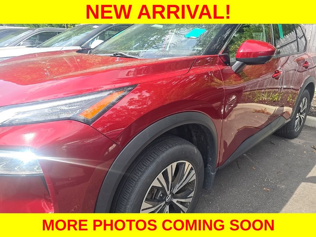 Used 2021 Nissan Rogue SV AWD/4WD image 2
