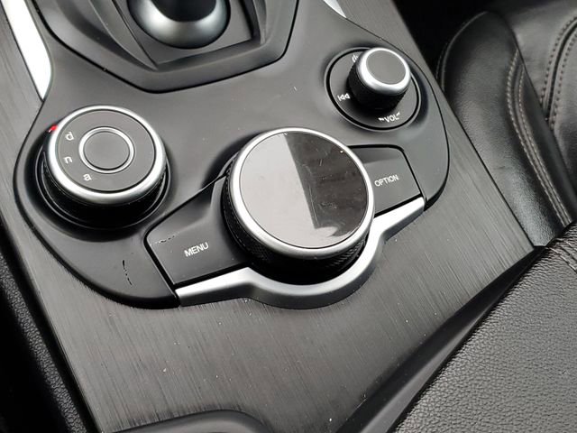 Used 2019 Alfa Romeo Stelvio w/ Nero Edizione image 21