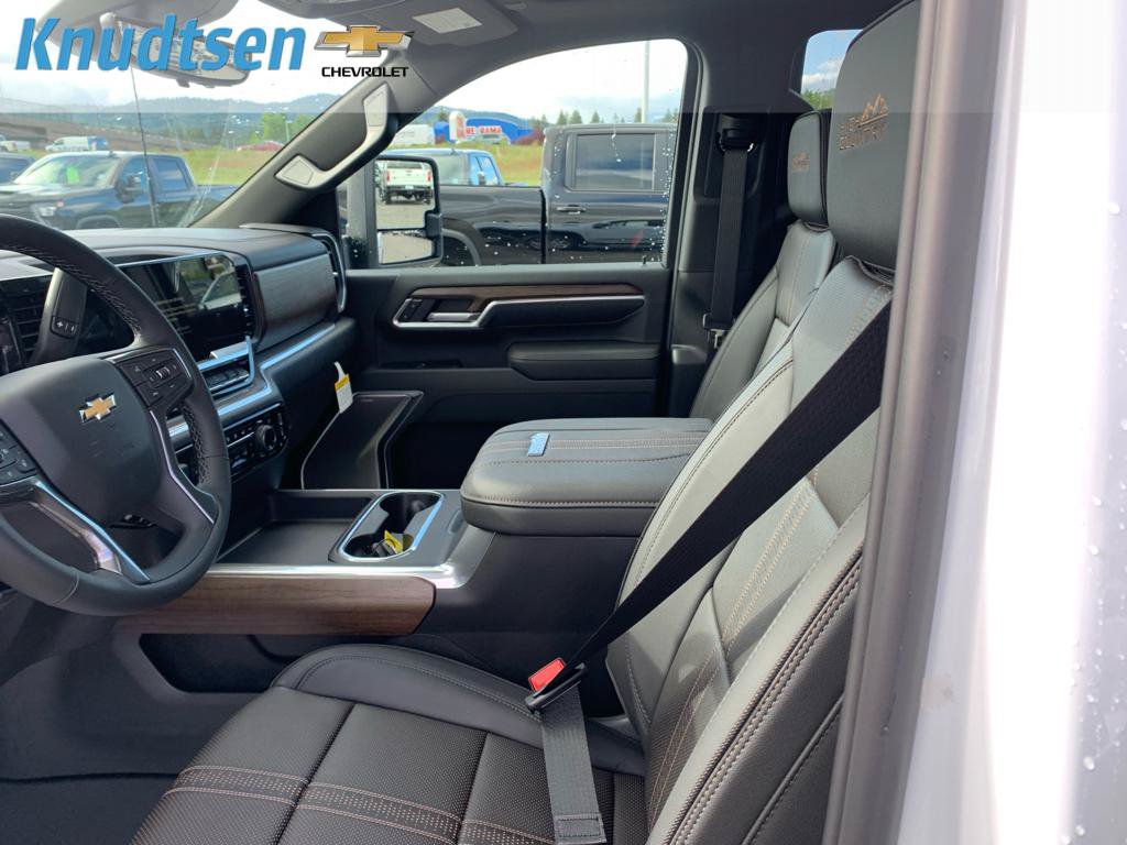 New 2026 Chevrolet Silverado 2500 High Country w/ Technology Package AWD/4WD image 18