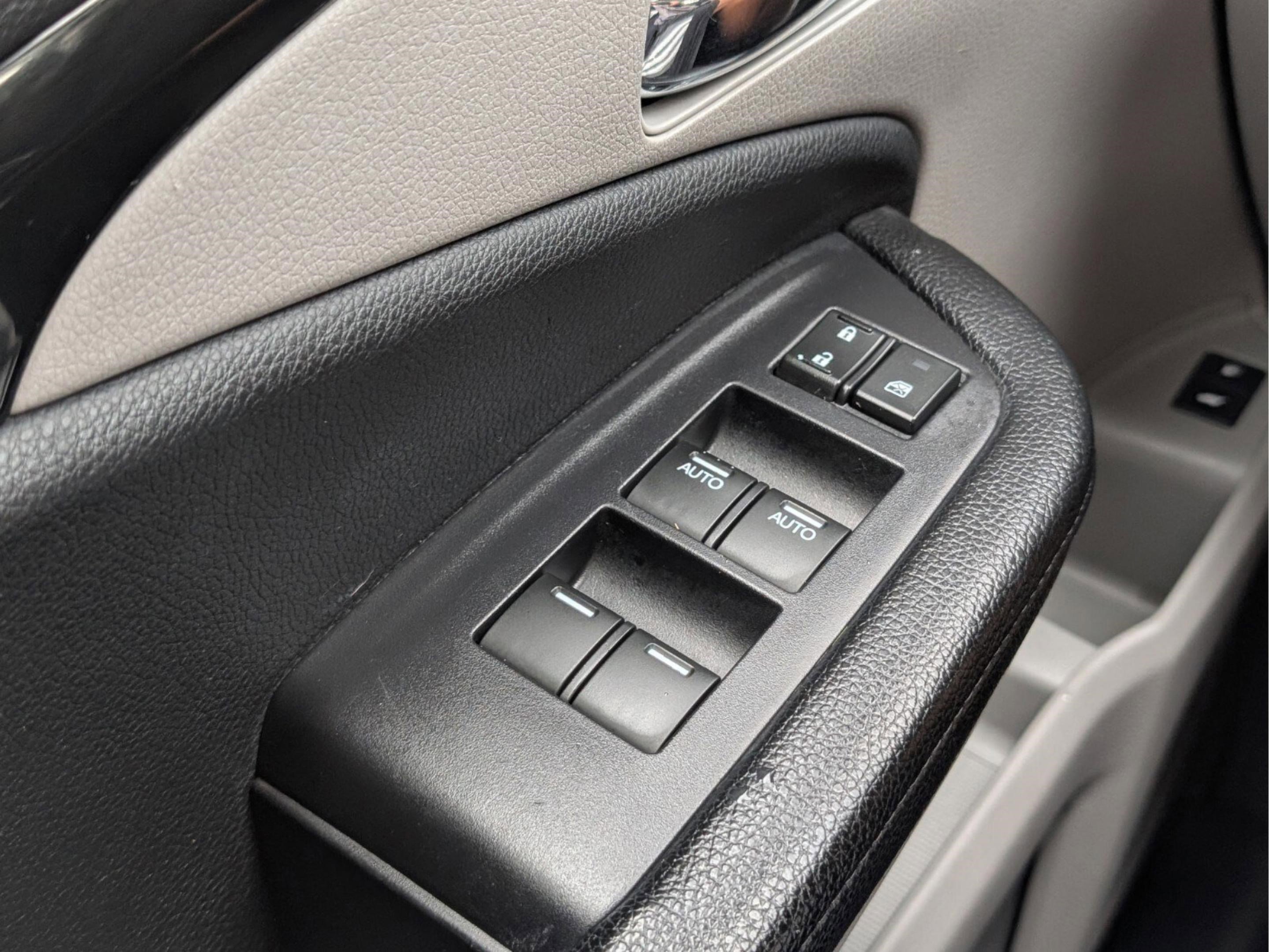 Used 2018 Honda Pilot Elite image 39