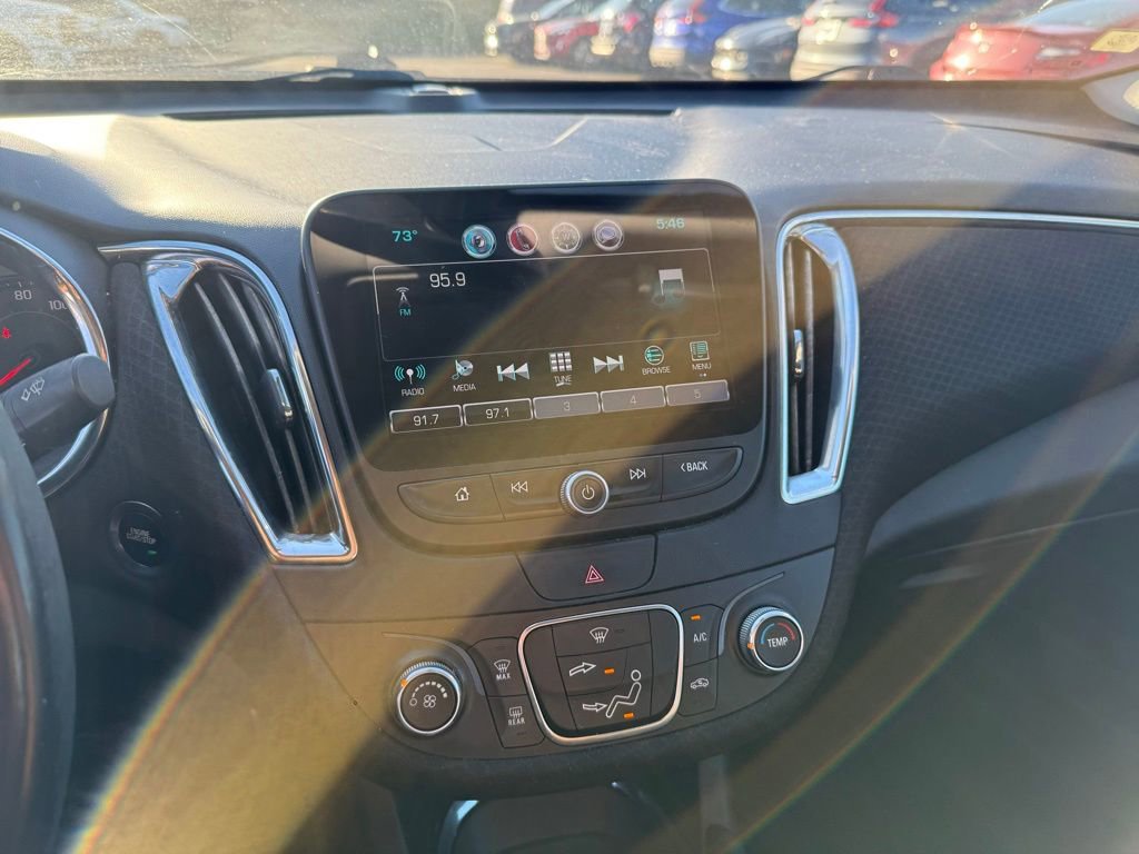 Used 2017 Chevrolet Malibu LT image 9