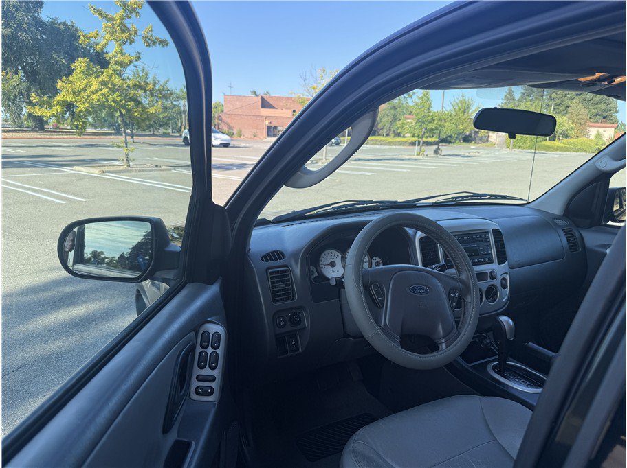 Used 2007 Ford Escape XLT AWD/4WD image 10