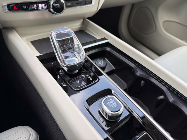 New 2027 Volvo XC60 B5 Ultra AWD/4WD image 20