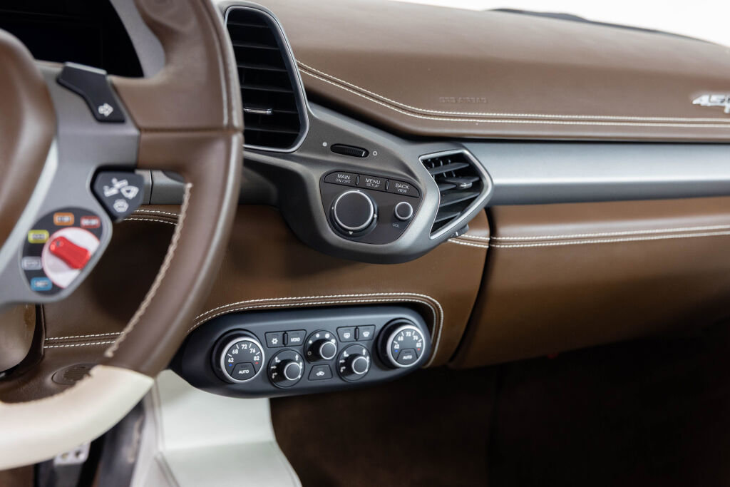 Certified 2014 Ferrari 458 Italia Coupe image 29