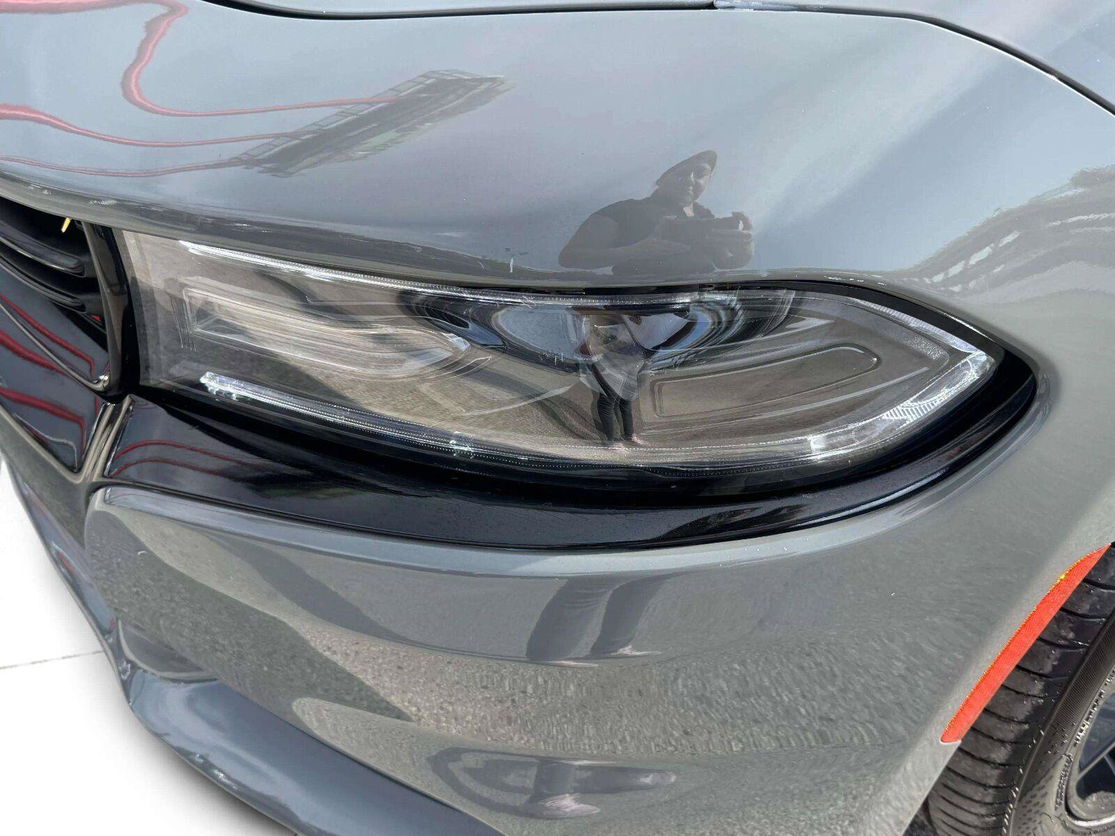 Used 2018 Dodge Charger SXT RWD image 12