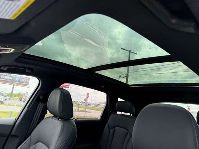 New 2025 Audi Q7 3.0T Prestige image 12