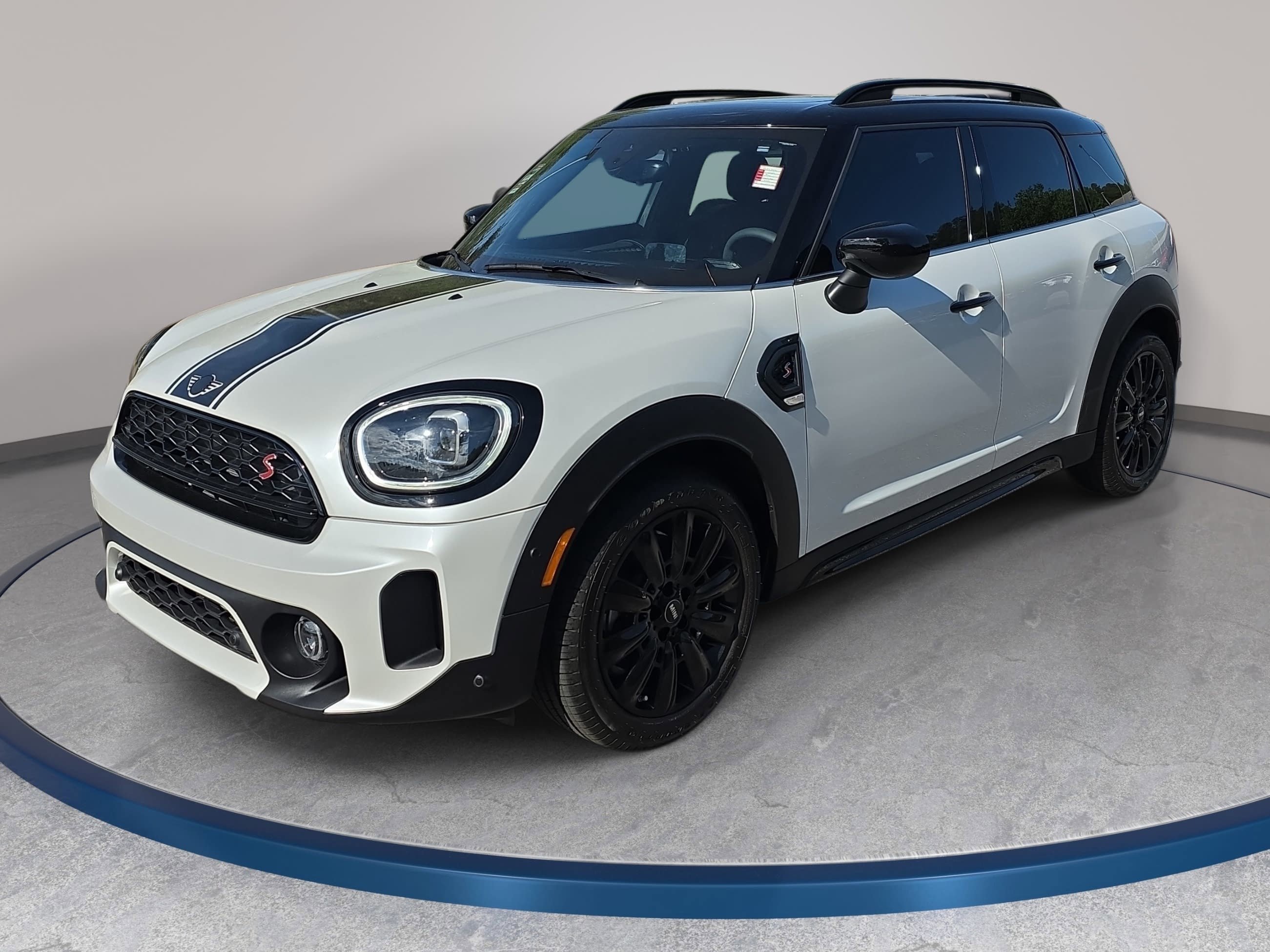 Used 2024 MINI Cooper Countryman S image 1