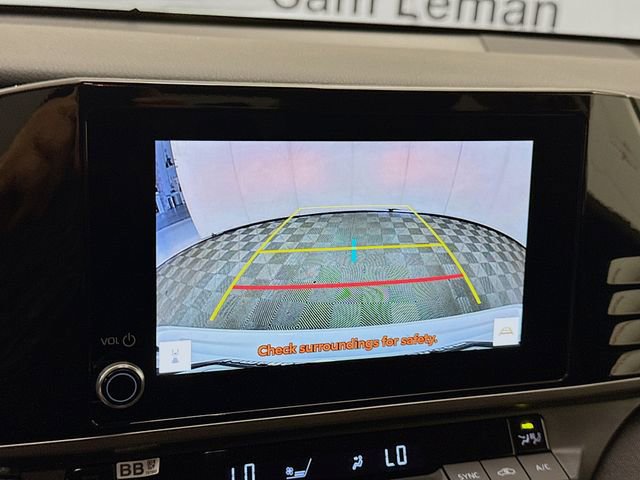 Used 2025 Toyota Camry LE image 14