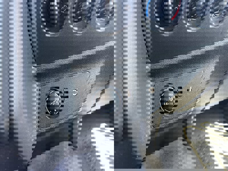 Used 2019 Ford Transit 250 148 High Roof Extended RWD image 16