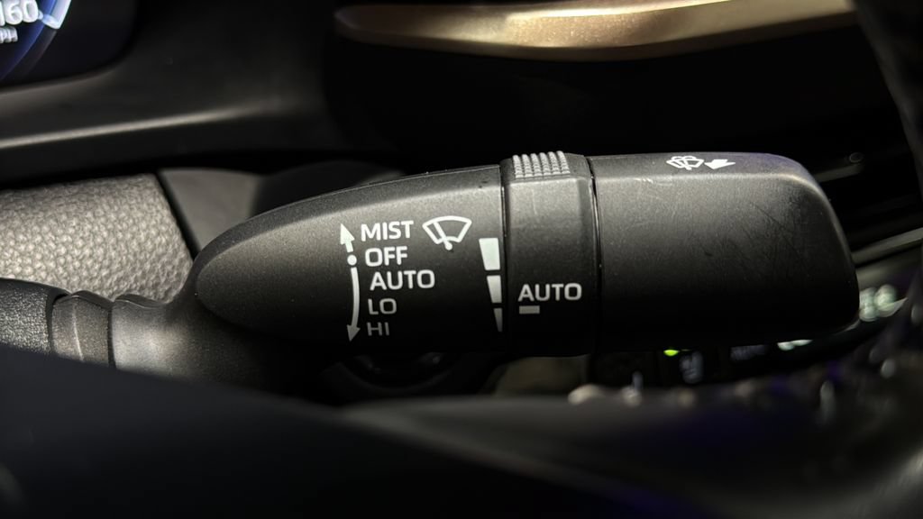 Used 2024 Toyota Crown AWD/4WD image 41