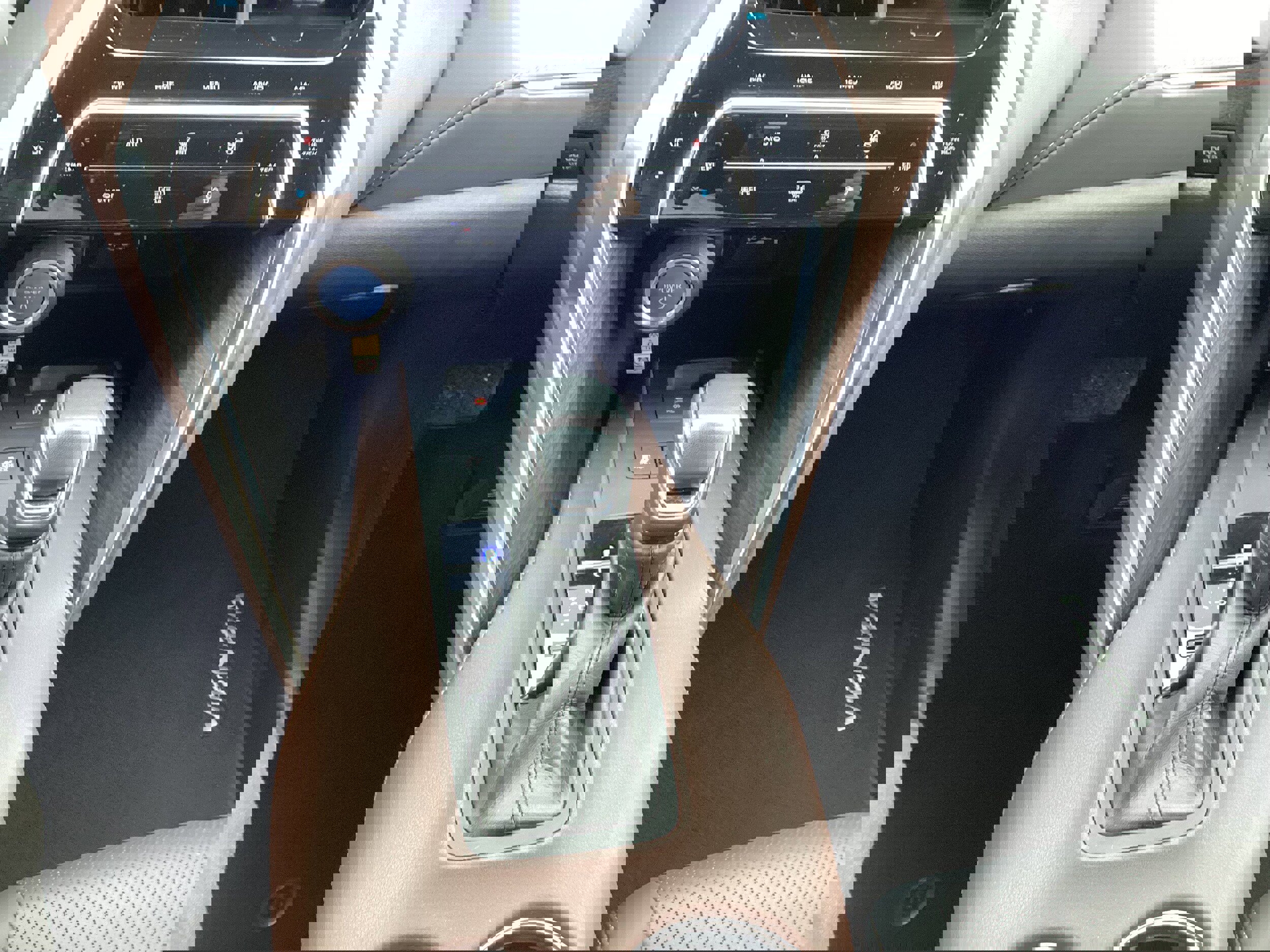 Used 2021 Toyota Venza Limited w/ Advanced Technology Package image 20