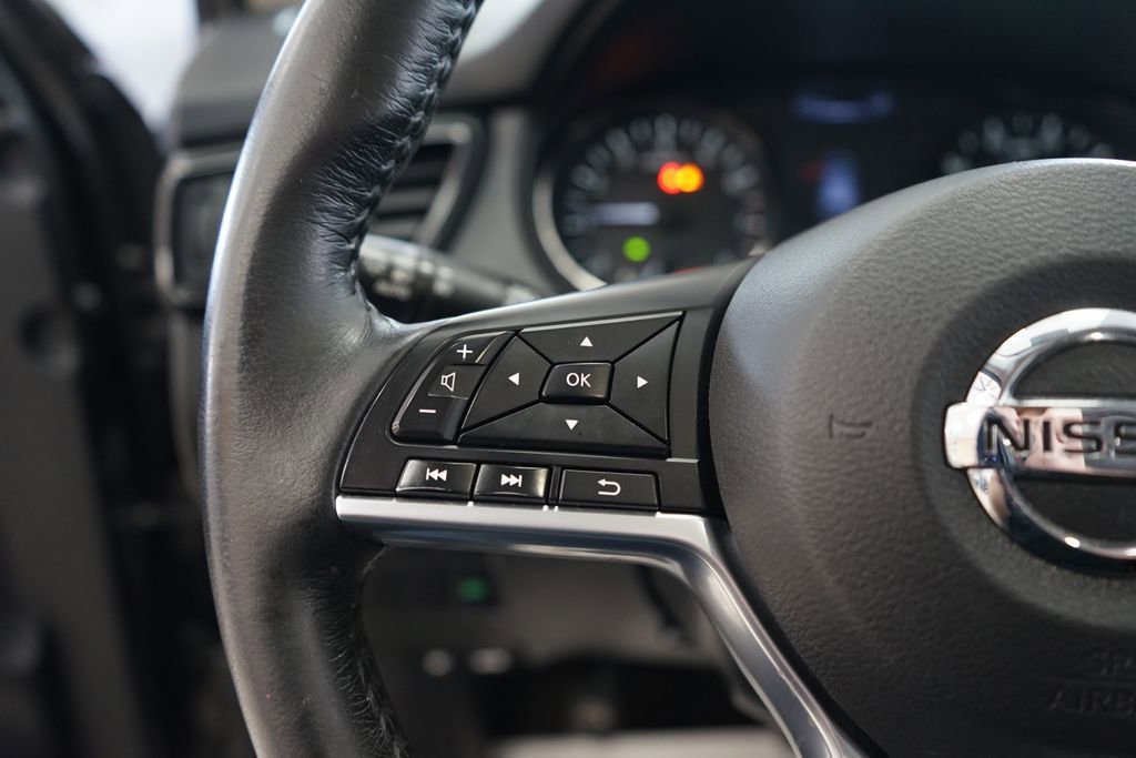 Used 2018 Nissan Rogue Sport FWD image 29
