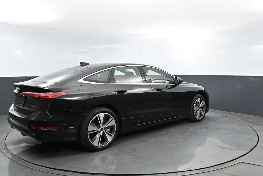 New 2025 Audi A6 e-tron Premium Plus AWD/4WD image 21
