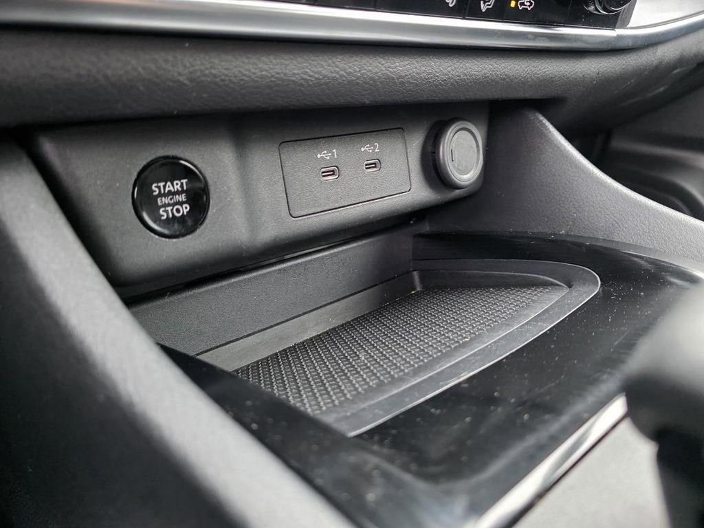 Used 2024 Nissan Rogue SV FWD image 17